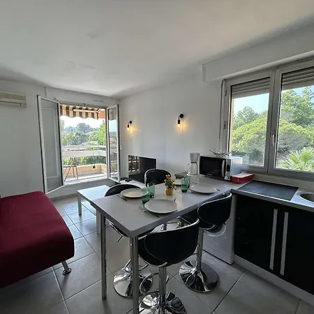 2 Pièces Proche Avec Parking à Saint-raphaël - Fr-1-226a-209 Apartamento Saint-Raphaël